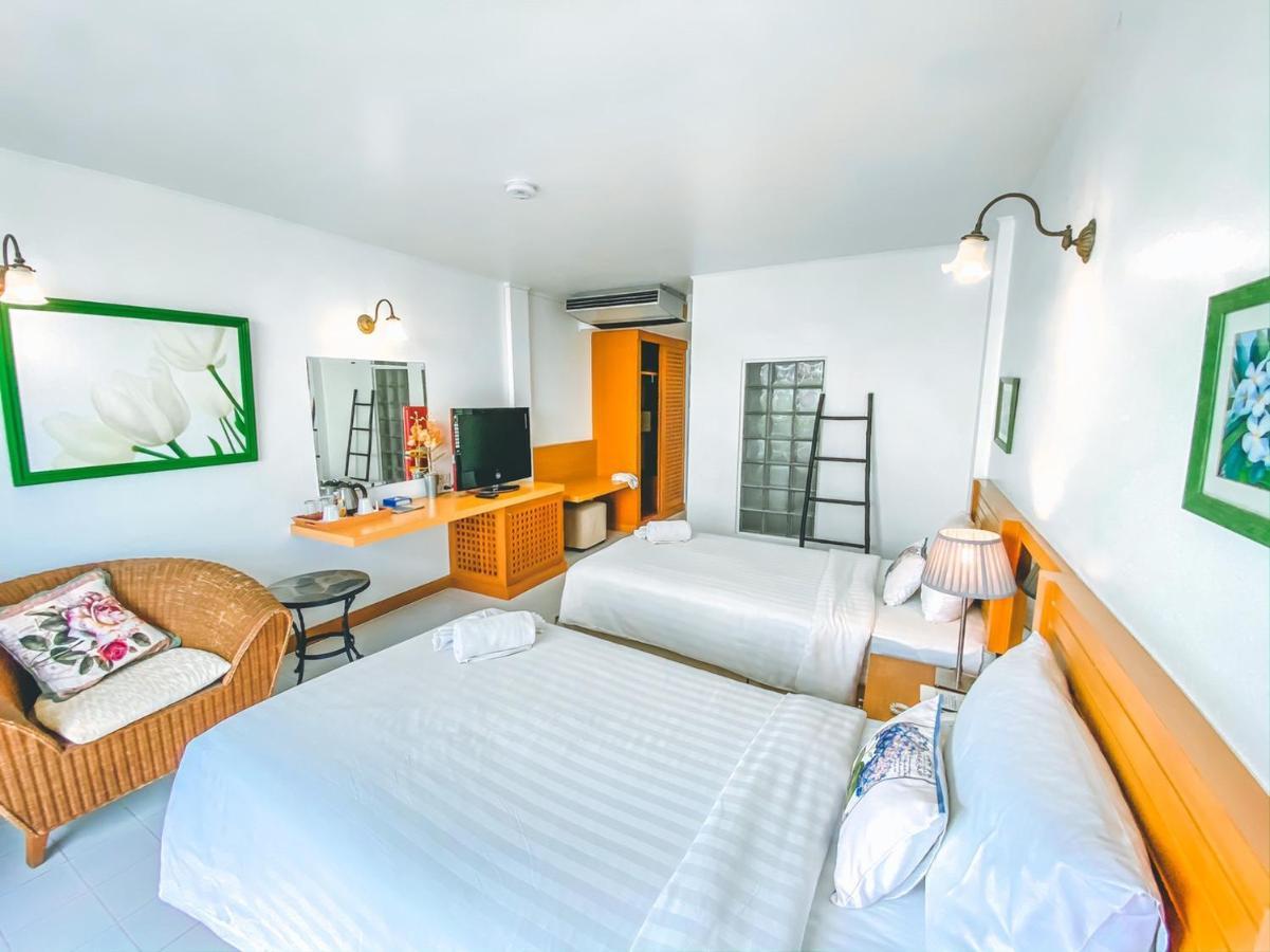 Nern Chalet Beachfront Hotel HHQ Exterior foto