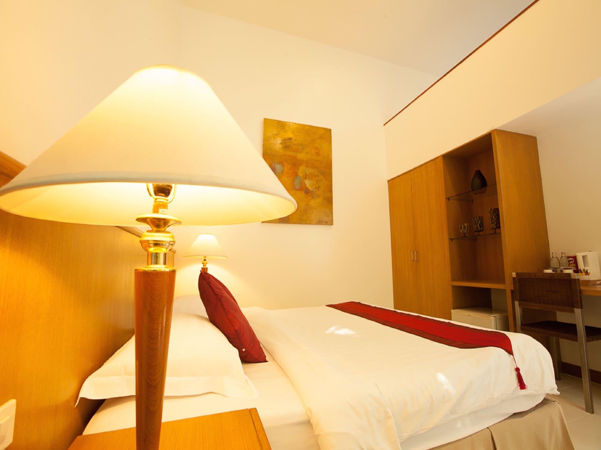 Nern Chalet Beachfront Hotel HHQ Exterior foto