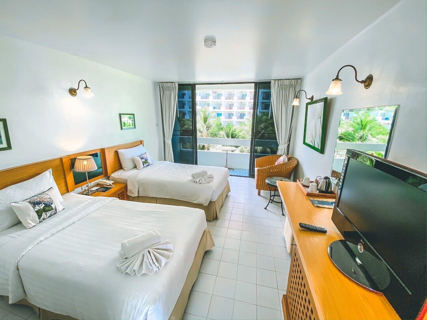Nern Chalet Beachfront Hotel HHQ Exterior foto